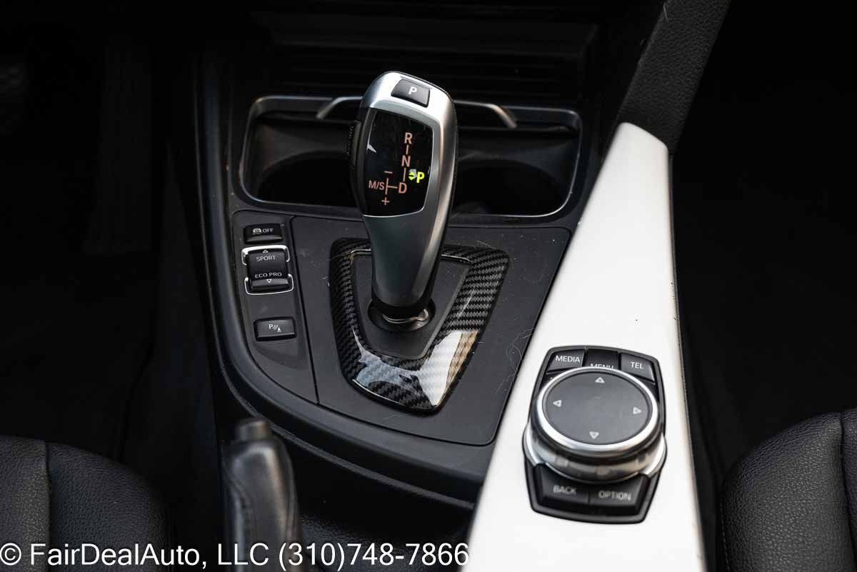 2016-BMW-320i-Lease-0205