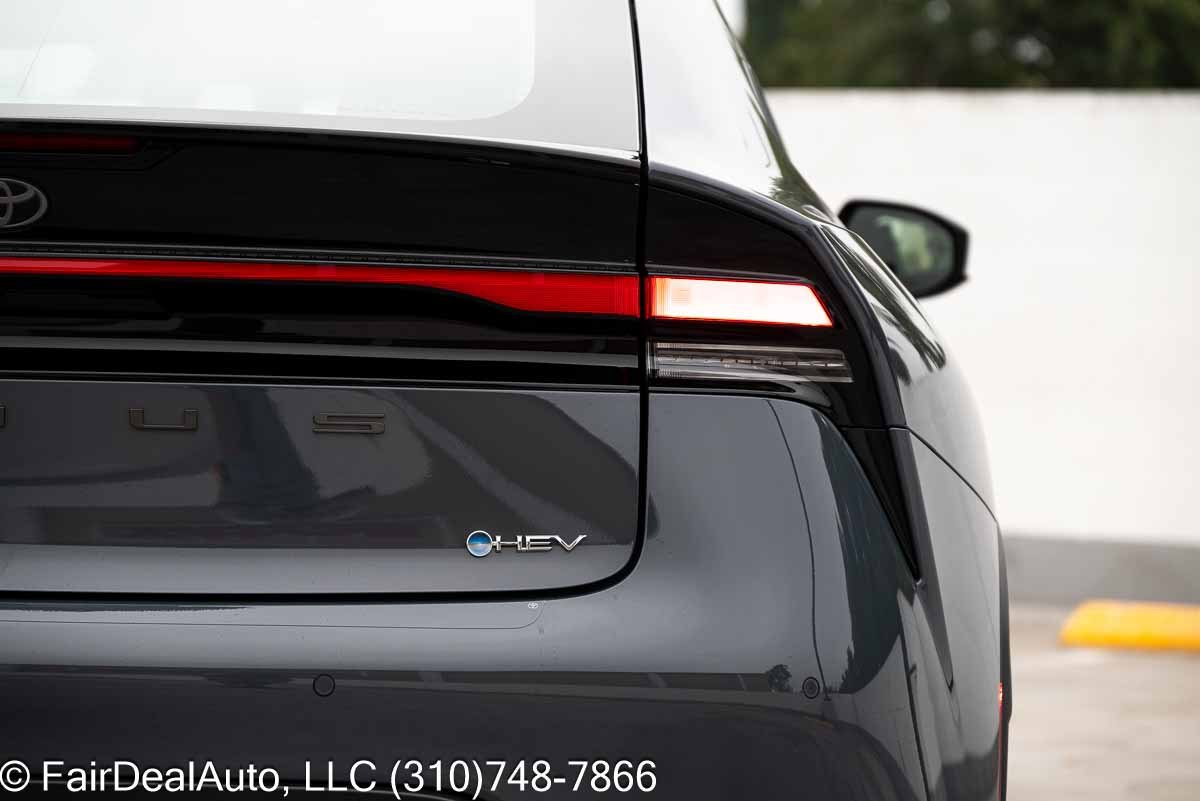 2024-Toyota-Prius-Hybrid-Lease-3773