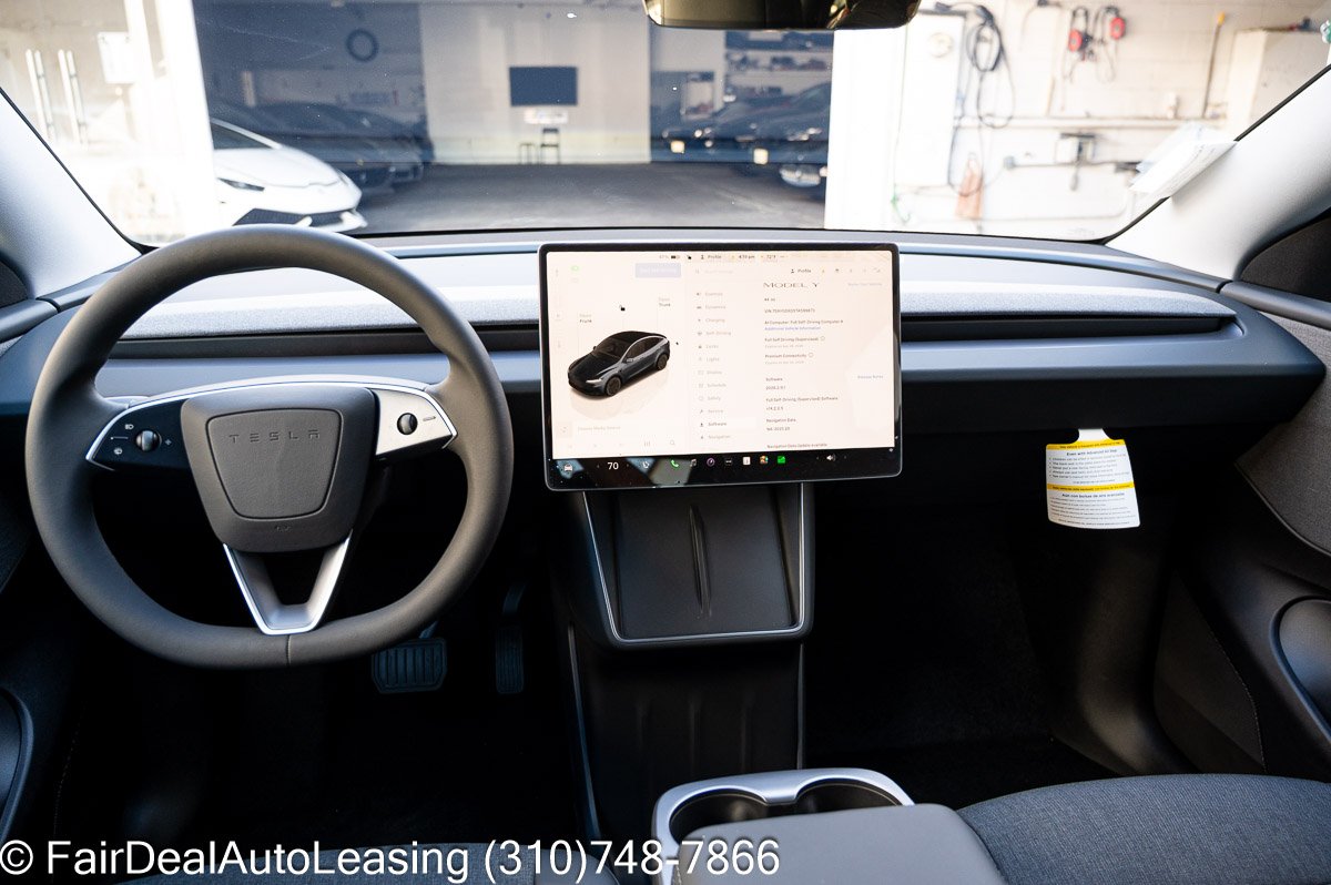 2026-Tesla-Model-Y-Lease-1414