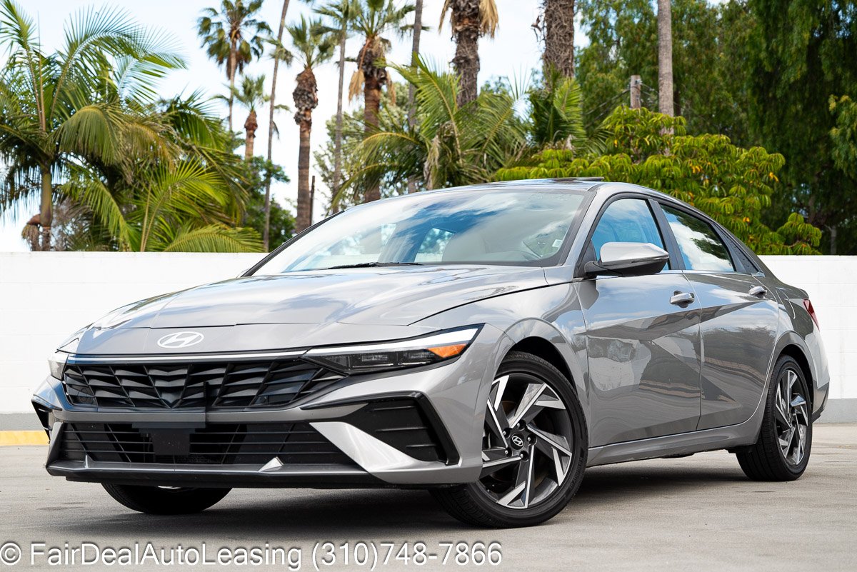 2025 Hyundai Elantra's photo