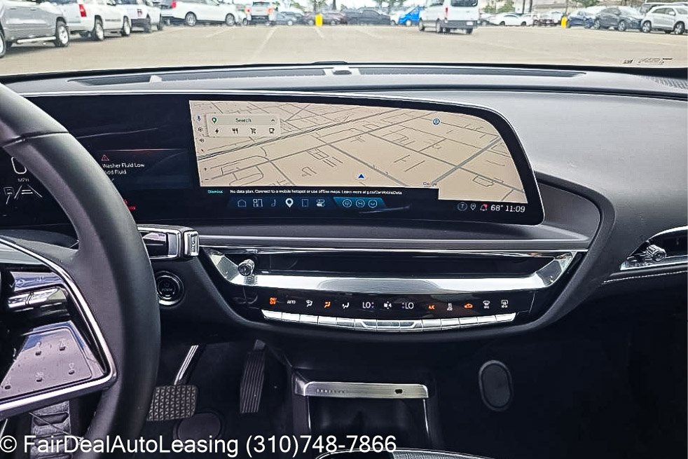 2024-Cadillac-Lyriq-Lease--10 bmw x5 lease