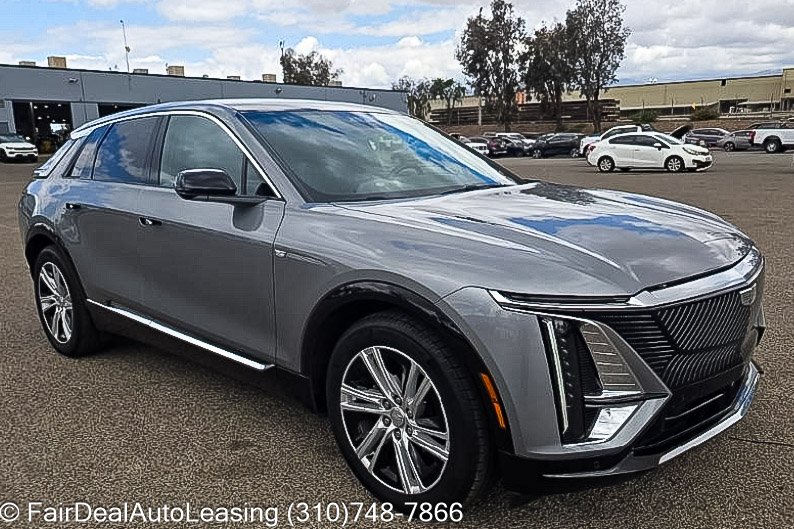 2024-Cadillac-Lyriq-Lease--3 bmw x5 lease